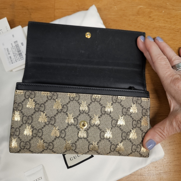 Gucci Monogram Wallet - Picture 3 of 8
